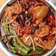 螺螄粉發(fā)現(xiàn)煙頭？食品安全記心中